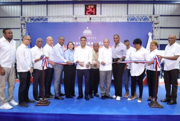 Kelvin Cruz inaugura multiuso Óscar Santana en el ensanche Espaillat