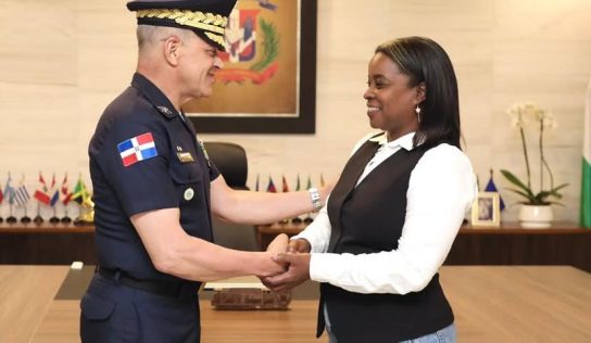 Policía Nacional y diputada Millys Martínez superan impasse en Elías Piña