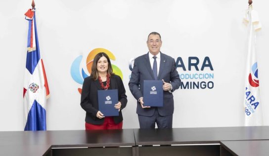 Cámara Santo Domingo y Clúster Turístico sellan alianza por desarrollo sostenible