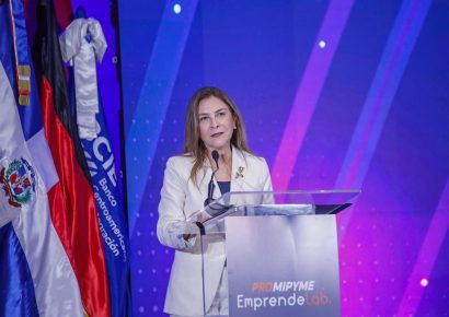Carolina Mejía en EmprendeLab: debemos innovar para mejorar productividad en las MiPymes