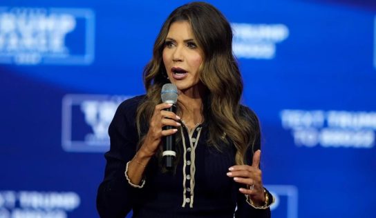 Kristi Noem deja cargo de enviada especial del Escudo de las Américas, según CBS