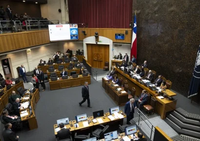 Senado de Chile aprueba proyecto para agilizar la expulsión de extranjeros en situación irregular
