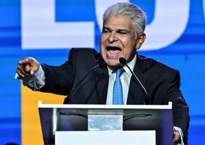 Mulino pide calma tras sismo de 7,7 y alerta de tsunami en Panamá