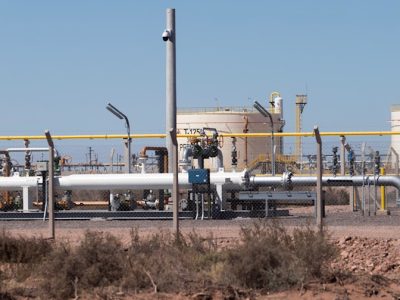 Trump anuncia inversión del Pentágono en chips y nueva planta industrial en Carolina del Norte