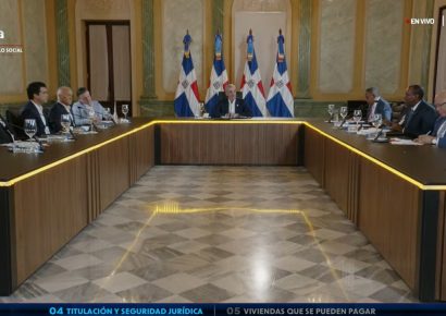 Abinader destaca reducción del déficit habitacional en RD