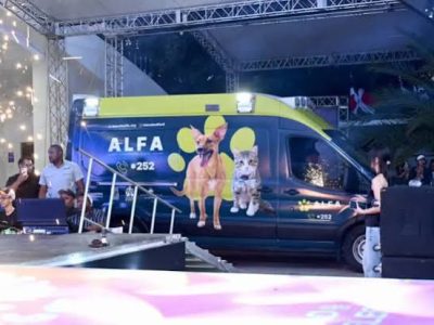 Omar Fernández dona unidad móvil para fortalecer rescate y protección animal durante AnimalFest 2026