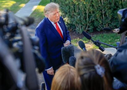Trump llama «tonta» y «estúpida» a dos periodistas de CNN y ABC News tras preguntas sobre un estadounidense liberado en Rusia
