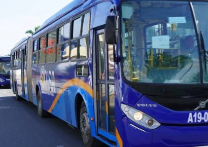 Contrataciones Públicas paraliza licitación de la OMSA para adquirir autobuses ante posibles irregularidades