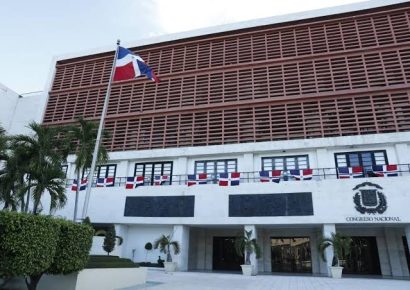 Diputados piden reforzar la frontera ante posibles desplazamientos por la crisis en Haití