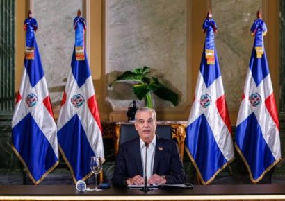 Abinader admite fallas en comunicación sobre tarifas eléctricas