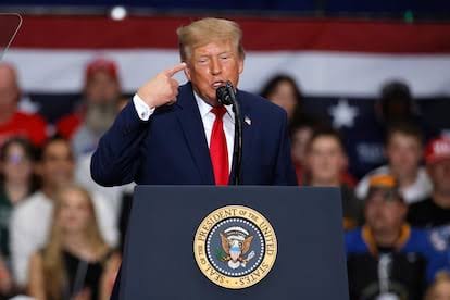 Trump ofrece recompensa de un millón de dólares por denuncias de fraude electoral en EE. UU.