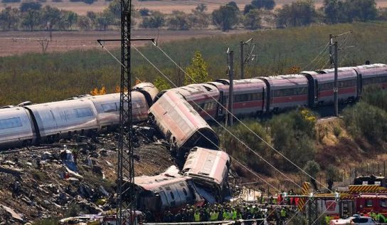 Accidente ferroviario en España deja oficialmente 69 víctimas mortales
