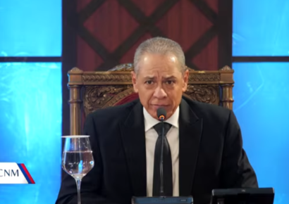 Langa Ferreira explica límites del recurso de casación