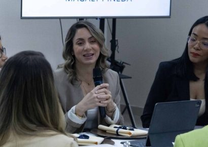 Ministerio de la Mujer deposita proyecto de Ley Mirabal en el Congreso