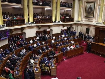 Cámara de Diputados de Perú concede facultades legislativas al Gobierno de Keiko Fujimori por 90 días