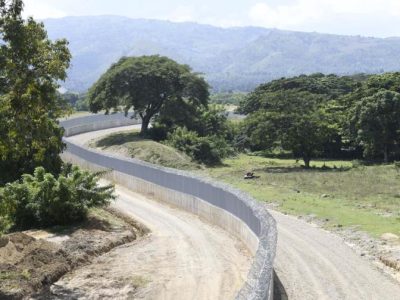 Gobierno inaugurará en diciembre 38 kilómetros de verja fronteriza entre Manzanillo y Capotillo